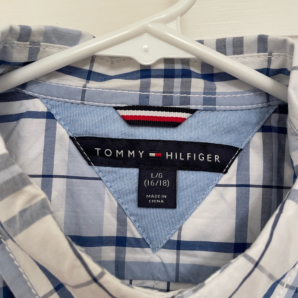 Tommy Hilfiger Plaid Dress Shirt Boys Size 16-18 - Picture 2 of 2